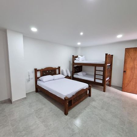 Hotel Antonella Plaza Pinchote エクステリア 写真