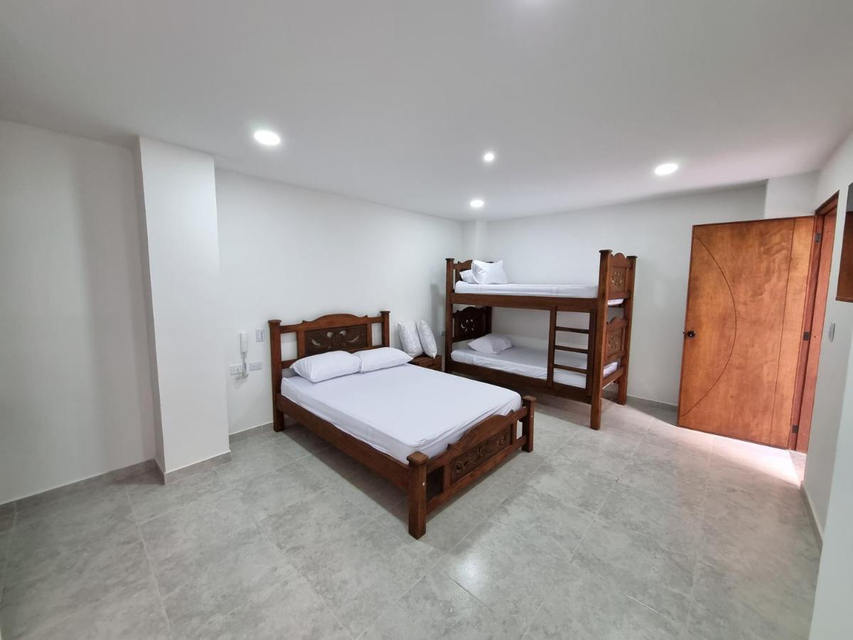 Hotel Antonella Plaza Pinchote エクステリア 写真