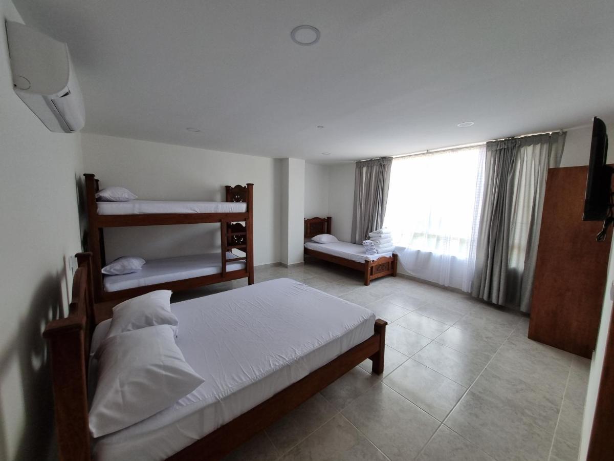 Hotel Antonella Plaza Pinchote エクステリア 写真