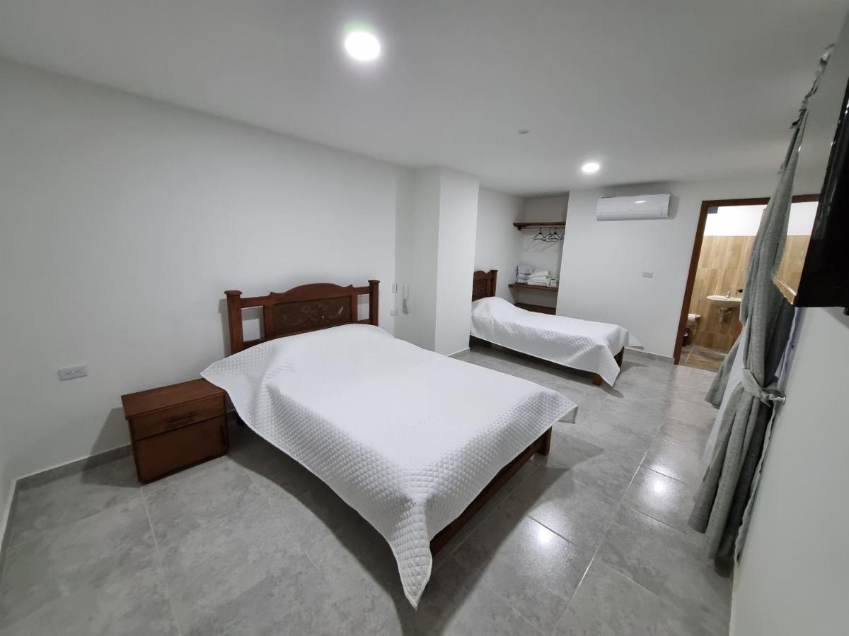 Hotel Antonella Plaza Pinchote エクステリア 写真
