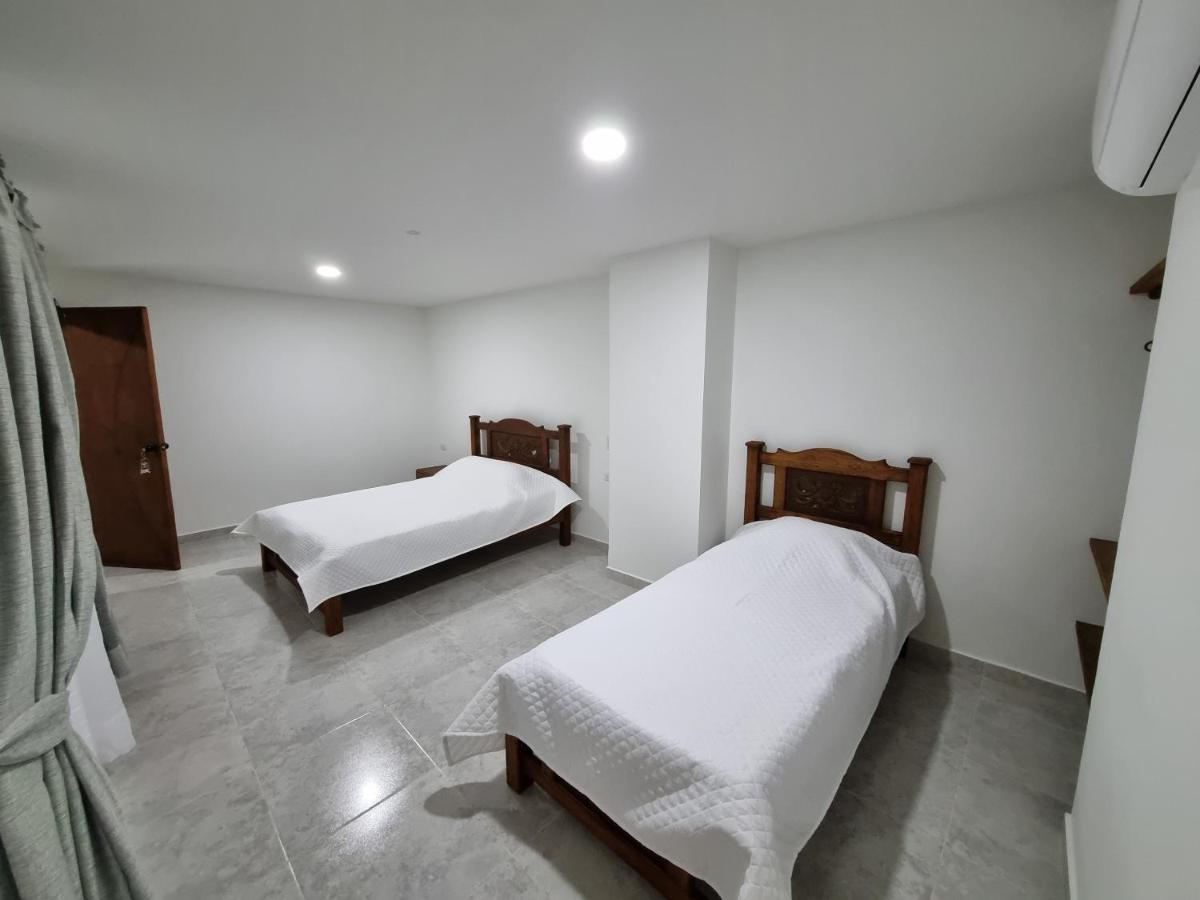 Hotel Antonella Plaza Pinchote エクステリア 写真